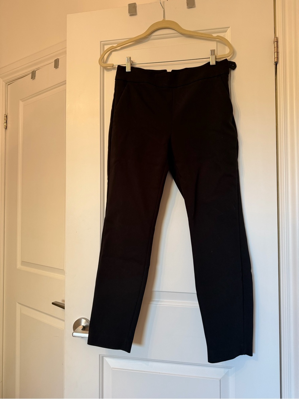 RW&CO. Black Straight-Leg Knit Pull-On Pants